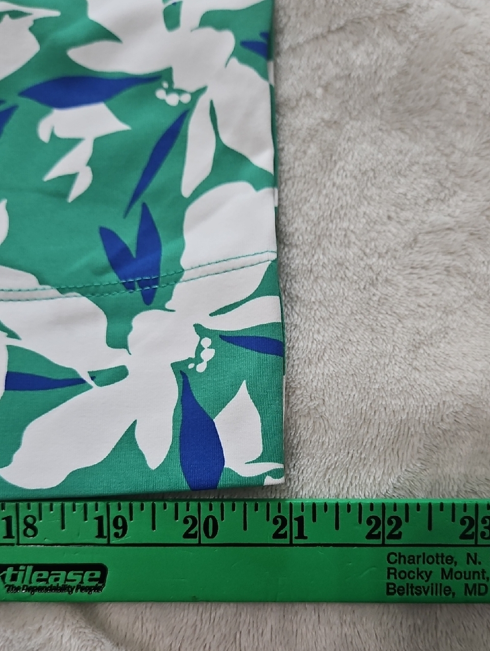 Southern Tide Leira 3/4 Sleeve UV Protection Shift Dress: Simply Green: Small - Picture 12 of 16